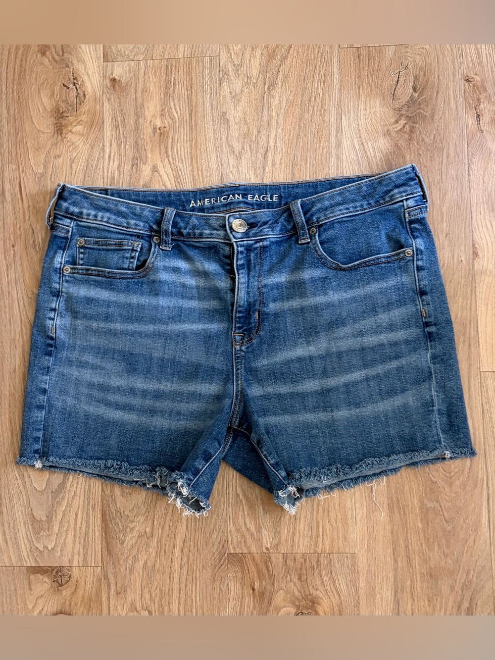American Eagle Outfitters Denim Cutoffs Super Stretch Shortie Sz 16 Like New!